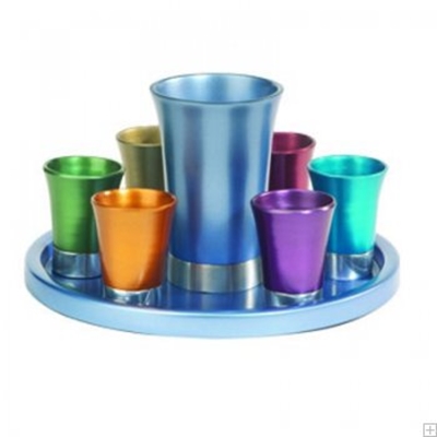 תמונה של סט קידוש מאלומיניום - גביע + 6 כוסות + מגש (צבעוני) - יאיר עמנואל